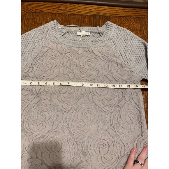 Women's size L Grey sweater with Lace front, Cloud Chaser - Picture 5 of 6